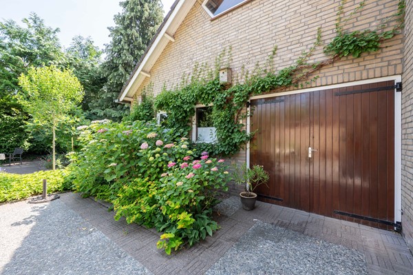 Medium property photo - Eikenlaan 9, 4731 CP Oudenbosch